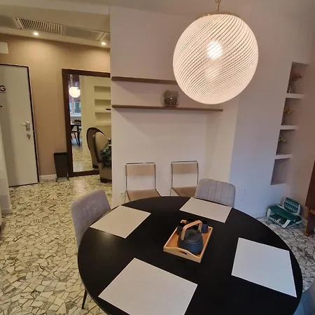 Charming Near The And Stadium Apartament Como