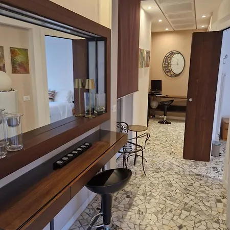 Apartman Charming Near The And Stadium Como